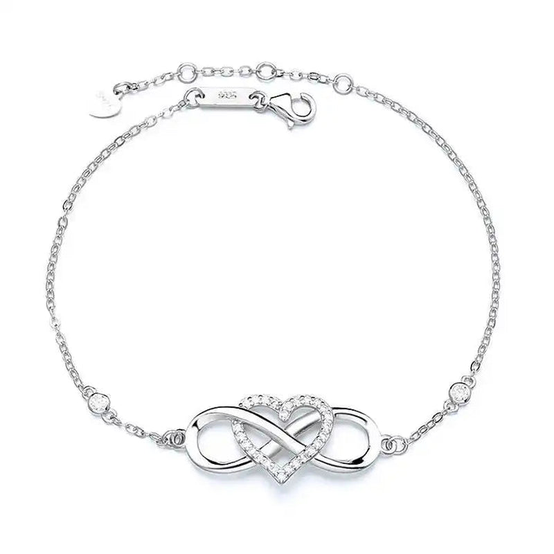 Eternal Love Heart Bracelet - Timeless Silver Jewelry for Any Occasion