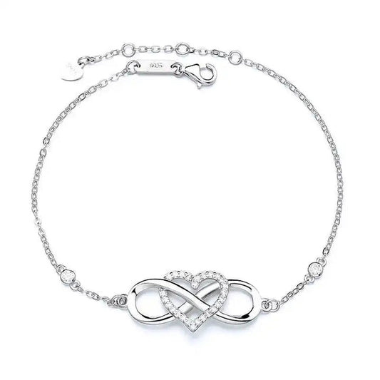 Eternal Love Heart Bracelet - Timeless Silver Jewelry for Any Occasion